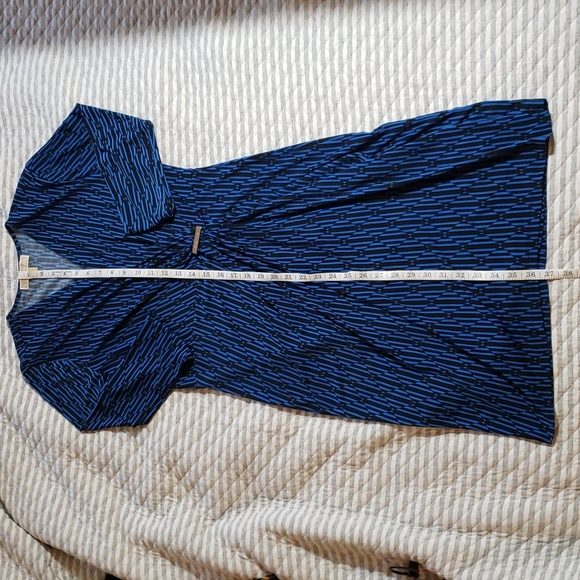 Michael Kors long sleeved wrap dress - Picture 4 of 9